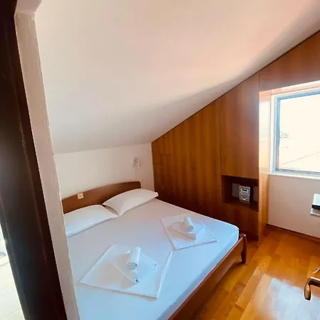 Sky View Of Hell Islands Apartman